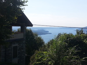 Bee-VB- 19 OTTOBRE 2015. Vista sul Lago Maggiore da piazza Don Gnocchi